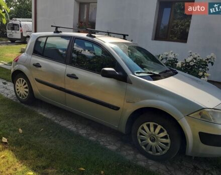 Сірий Рено Меган, об'ємом двигуна 1.39 л та пробігом 224 тис. км за 3600 $, фото 1 на Automoto.ua