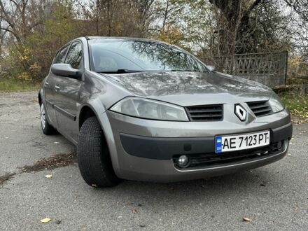 Серый Рено Меган, объемом двигателя 0 л и пробегом 220 тыс. км за 3000 $, фото 1 на Automoto.ua