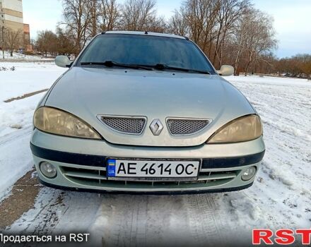 Серый Рено Меган, объемом двигателя 1.4 л и пробегом 165 тыс. км за 1950 $, фото 1 на Automoto.ua