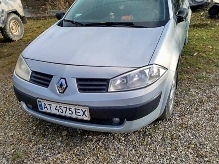 Серый Рено Меган, объемом двигателя 1.6 л и пробегом 200 тыс. км за 4200 $, фото 1 на Automoto.ua