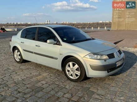 Сірий Рено Меган, об'ємом двигуна 2 л та пробігом 72 тис. км за 6400 $, фото 1 на Automoto.ua