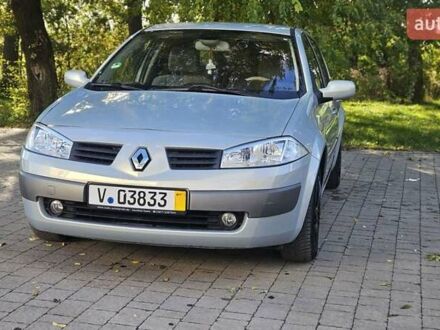 Рено Меган 2003 в Бучаче на Automoto.ua Серый Рено Меган, объемом двигателя 1.6 л и пробегом 155 тыс. км за 4400 $, фото 1 на Automoto.ua