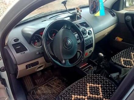 Рено Меган 2003 в Сумах на Automoto.ua Серый Рено Меган, объемом двигателя 1.6 л и пробегом 161 тыс. км за 4500 $, фото 1 на Automoto.ua
