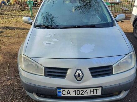 Рено Меган 2003 в Черкассах на Automoto.ua Серый Рено Меган, объемом двигателя 1.6 л и пробегом 320 тыс. км за 3000 $, фото 1 на Automoto.ua