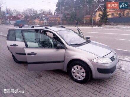 Рено Меган 2003 в Христиновке на Automoto.ua Серый Рено Меган, объемом двигателя 1.9 л и пробегом 310 тыс. км за 4300 $, фото 1 на Automoto.ua