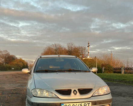 Серый Рено Меган, объемом двигателя 1.4 л и пробегом 280 тыс. км за 2000 $, фото 1 на Automoto.ua