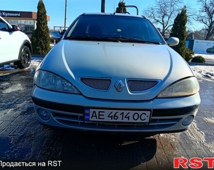 Серый Рено Меган, объемом двигателя 1.4 л и пробегом 160 тыс. км за 2900 $, фото 1 на Automoto.ua