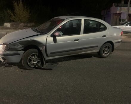 Сірий Рено Меган, об'ємом двигуна 1.4 л та пробігом 290 тис. км за 1500 $, фото 1 на Automoto.ua