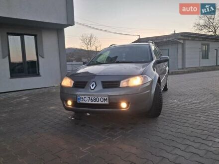 Серый Рено Меган, объемом двигателя 1.6 л и пробегом 293 тыс. км за 4300 $, фото 1 на Automoto.ua