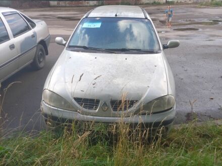 Рено Меган 2003 в Дрогобыче на Automoto.ua Серый Рено Меган, объемом двигателя 1 л и пробегом 55 тыс. км за 750 $, фото 1 на Automoto.ua