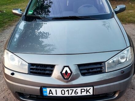 Рено Меган 2003 в Фастове на Automoto.ua Серый Рено Меган, объемом двигателя 2 л и пробегом 265 тыс. км за 4900 $, фото 1 на Automoto.ua