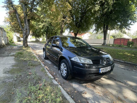 Рено Меган 2004 в Житомире на Automoto.ua Серый Рено Меган, объемом двигателя 1.6 л и пробегом 253 тыс. км за 3750 $, фото 1 на Automoto.ua