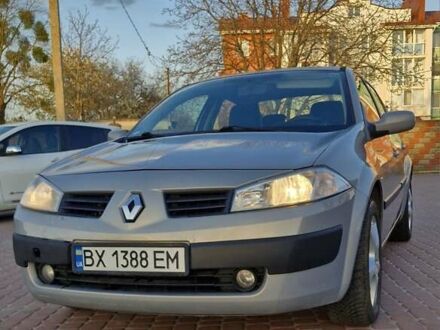 Рено Меган 2004 у Рівному на Automoto.ua Сірий Рено Меган, об'ємом двигуна 1.6 л та пробігом 258 тис. км за 4550 $, фото 1 на Automoto.ua
