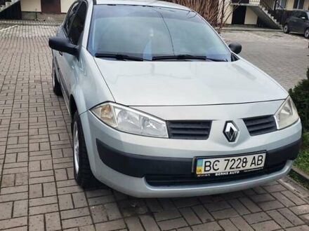 Рено Меган 2004 у Львові на Automoto.ua Сірий Рено Меган, об'ємом двигуна 1.4 л та пробігом 214 тис. км за 3500 $, фото 1 на Automoto.ua