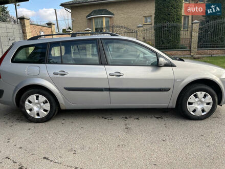 Серый Рено Меган, объемом двигателя 1.6 л и пробегом 213 тыс. км за 4200 $, фото 1 на Automoto.ua