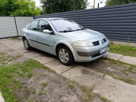 Рено Меган 2004 у Ковель на Automoto.ua Сірий Рено Меган, об'ємом двигуна 2 л та пробігом 214 тис. км за 4950 $, фото 1 на Automoto.ua