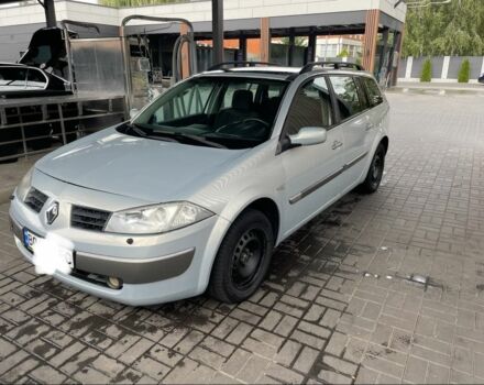 Рено Меган 2004 в Черкассах на Automoto.ua Серый Рено Меган, объемом двигателя 1.9 л и пробегом 250 тыс. км за 3800 $, фото 1 на Automoto.ua