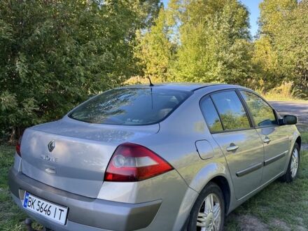 Сірий Рено Меган, об'ємом двигуна 1.5 л та пробігом 340 тис. км за 3800 $, фото 1 на Automoto.ua