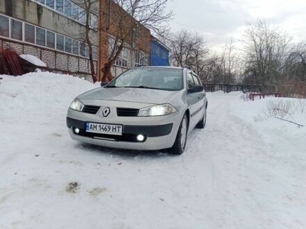 Сірий Рено Меган, об'ємом двигуна 1.5 л та пробігом 250 тис. км за 4700 $, фото 1 на Automoto.ua