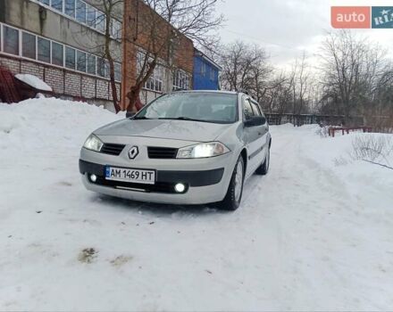 Сірий Рено Меган, об'ємом двигуна 1.5 л та пробігом 250 тис. км за 4700 $, фото 1 на Automoto.ua