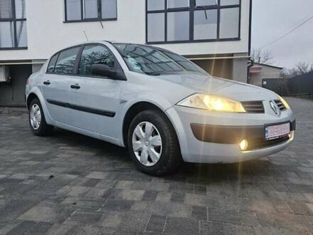 Серый Рено Меган, объемом двигателя 1.6 л и пробегом 238 тыс. км за 3500 $, фото 1 на Automoto.ua