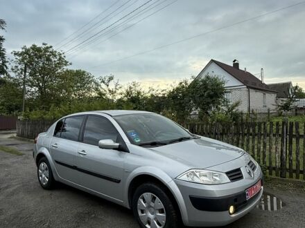 Рено Меган 2004 в Житомире на Automoto.ua Серый Рено Меган, объемом двигателя 1.4 л и пробегом 158 тыс. км за 4100 $, фото 1 на Automoto.ua