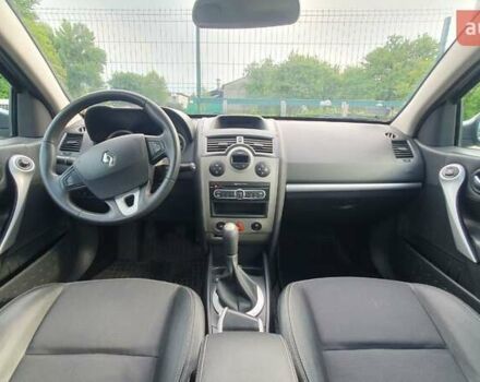 Серый Рено Меган, объемом двигателя 1.6 л и пробегом 190 тыс. км за 5000 $, фото 1 на Automoto.ua