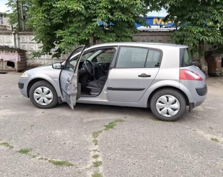 Серый Рено Меган, объемом двигателя 1.4 л и пробегом 218 тыс. км за 3500 $, фото 1 на Automoto.ua