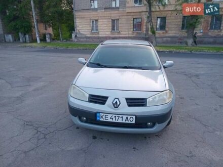 Рено Меган 2004 в Каменское - Днепродзержинск на Automoto.ua Серый Рено Меган, объемом двигателя 1.6 л и пробегом 231 тыс. км за 3600 $, фото 1 на Automoto.ua