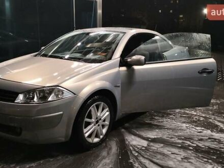 Рено Меган 2004 в Николаеве на Automoto.ua Серый Рено Меган, объемом двигателя 1.87 л и пробегом 210 тыс. км за 4600 $, фото 1 на Automoto.ua