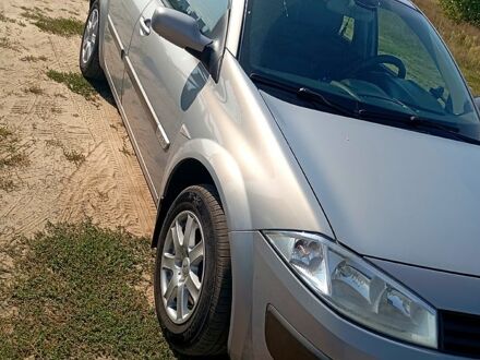 Рено Меган 2005 у Городне на Automoto.ua Сірий Рено Меган, об'ємом двигуна 1.6 л та пробігом 260 тис. км за 4700 $, фото 1 на Automoto.ua
