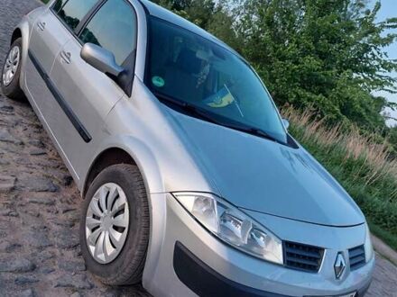 Рено Меган 2005 в Литине на Automoto.ua Серый Рено Меган, объемом двигателя 1.6 л и пробегом 186 тыс. км за 3999 $, фото 1 на Automoto.ua