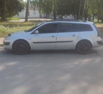 Рено Меган 2005 у Бердичеве на Automoto.ua Сірий Рено Меган, об'ємом двигуна 1.5 л та пробігом 330 тис. км за 4500 $, фото 1 на Automoto.ua