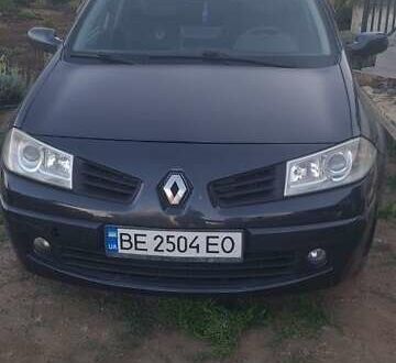 Рено Меган 2005 в Николаеве на Automoto.ua Серый Рено Меган, объемом двигателя 1.9 л и пробегом 315 тыс. км за 5500 $, фото 1 на Automoto.ua