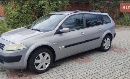 Серый Рено Меган, объемом двигателя 1.6 л и пробегом 183 тыс. км за 4496 $, фото 1 на Automoto.ua