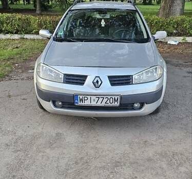Сірий Рено Меган, об'ємом двигуна 1.6 л та пробігом 228 тис. км за 4350 $, фото 1 на Automoto.ua