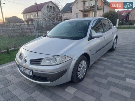Серый Рено Меган, объемом двигателя 1.6 л и пробегом 178 тыс. км за 4200 $, фото 1 на Automoto.ua