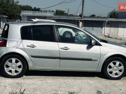 Рено Меган 2005 в Запорожье на Automoto.ua Серый Рено Меган, объемом двигателя 1.39 л и пробегом 190 тыс. км за 4000 $, фото 1 на Automoto.ua