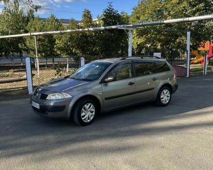 Сірий Рено Меган, об'ємом двигуна 1.5 л та пробігом 260 тис. км за 3950 $, фото 1 на Automoto.ua