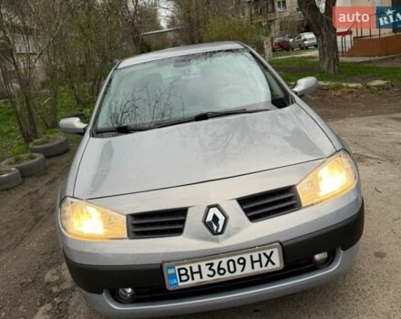 Серый Рено Меган, объемом двигателя 1.6 л и пробегом 213 тыс. км за 5300 $, фото 1 на Automoto.ua