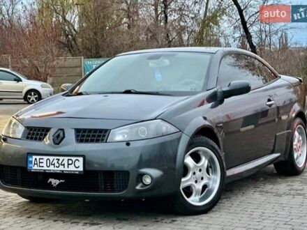Рено Меган 2005 у Кривому Розі на Automoto.ua Сірий Рено Меган, об'ємом двигуна 1.9 л та пробігом 300 тис. км за 5200 $, фото 1 на Automoto.ua
