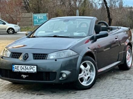 Рено Меган 2005 в Кривом Роге на Automoto.ua Серый Рено Меган, объемом двигателя 1.9 л и пробегом 300 тыс. км за 5000 $, фото 1 на Automoto.ua