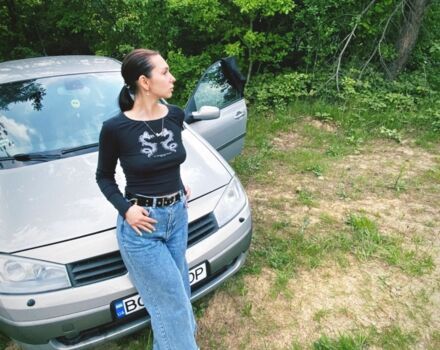 Серый Рено Меган, объемом двигателя 1.9 л и пробегом 327 тыс. км за 2000 $, фото 1 на Automoto.ua