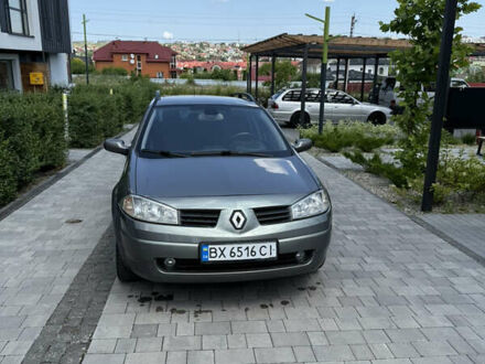 Рено Меган 2005 в Хмельницком на Automoto.ua Серый Рено Меган, объемом двигателя 1.9 л и пробегом 322 тыс. км за 4500 $, фото 1 на Automoto.ua