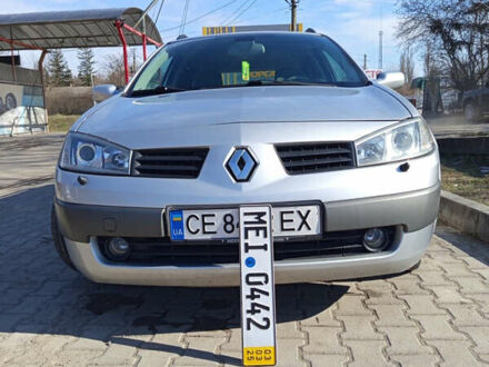 Рено Меган 2005 в Черновцах на Automoto.ua Серый Рено Меган, объемом двигателя 1.6 л и пробегом 220 тыс. км за 5350 $, фото 1 на Automoto.ua