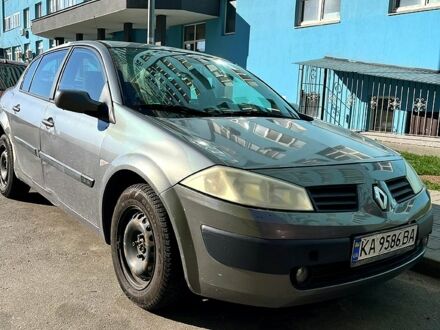 Рено Меган 2005 у Києві на Automoto.ua Сірий Рено Меган, об'ємом двигуна 16 л та пробігом 196 тис. км за 3300 $, фото 1 на Automoto.ua