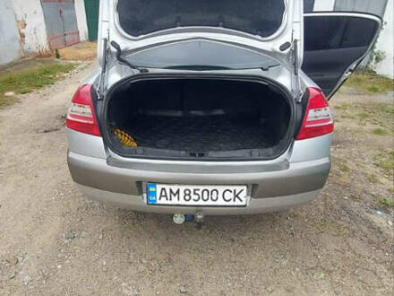 Серый Рено Меган, объемом двигателя 1.6 л и пробегом 231 тыс. км за 5100 $, фото 1 на Automoto.ua