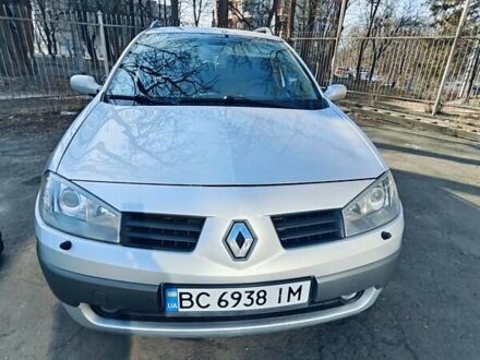 Рено Меган 2005 в Львове на Automoto.ua Серый Рено Меган, объемом двигателя 2 л и пробегом 250 тыс. км за 5500 $, фото 1 на Automoto.ua