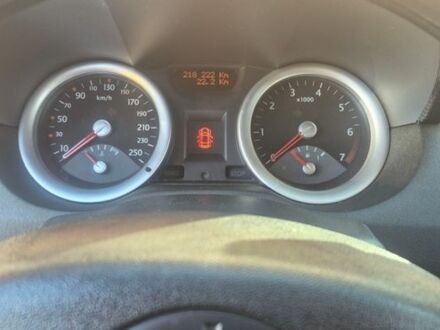 Сірий Рено Меган, об'ємом двигуна 1.6 л та пробігом 218 тис. км за 4200 $, фото 1 на Automoto.ua