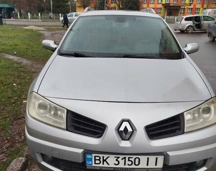 Сірий Рено Меган, об'ємом двигуна 1.6 л та пробігом 174 тис. км за 4000 $, фото 1 на Automoto.ua